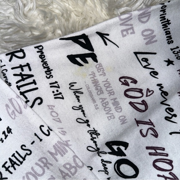 Vibe N’ | NWT Christian Religious God Biblical Quotes Graphic Print Hoodie - Picture 7 of 15